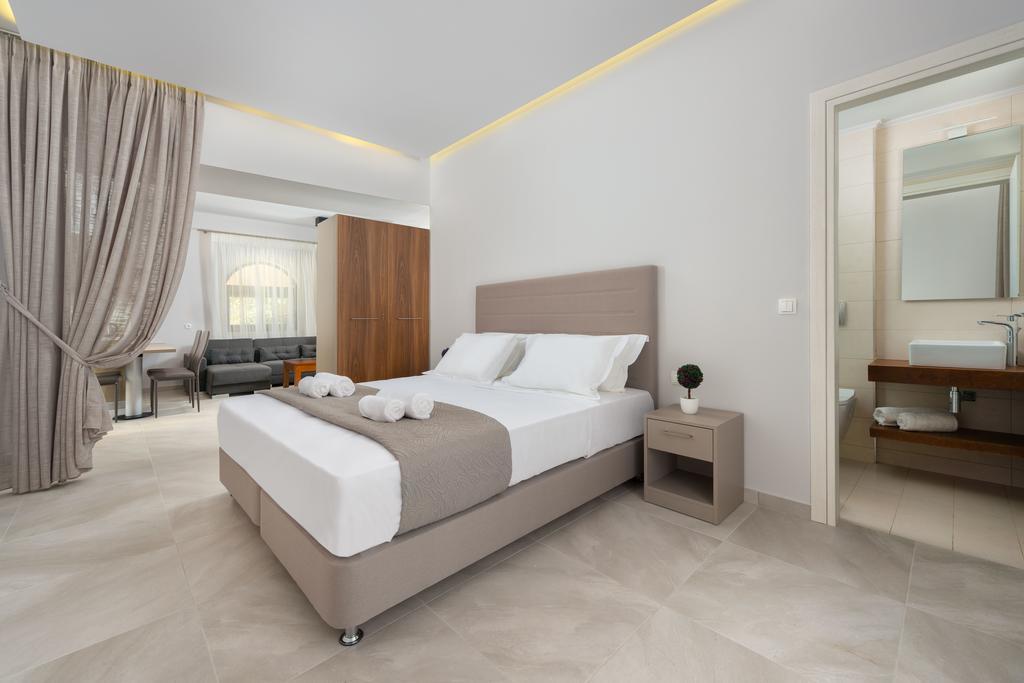 Luxury Apartment *